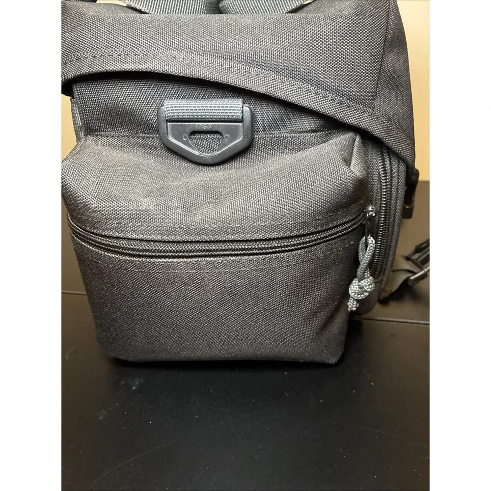 Canon Camera/Gadget Bag W/ Dividers/Inserts (no strap) VERY GOOD